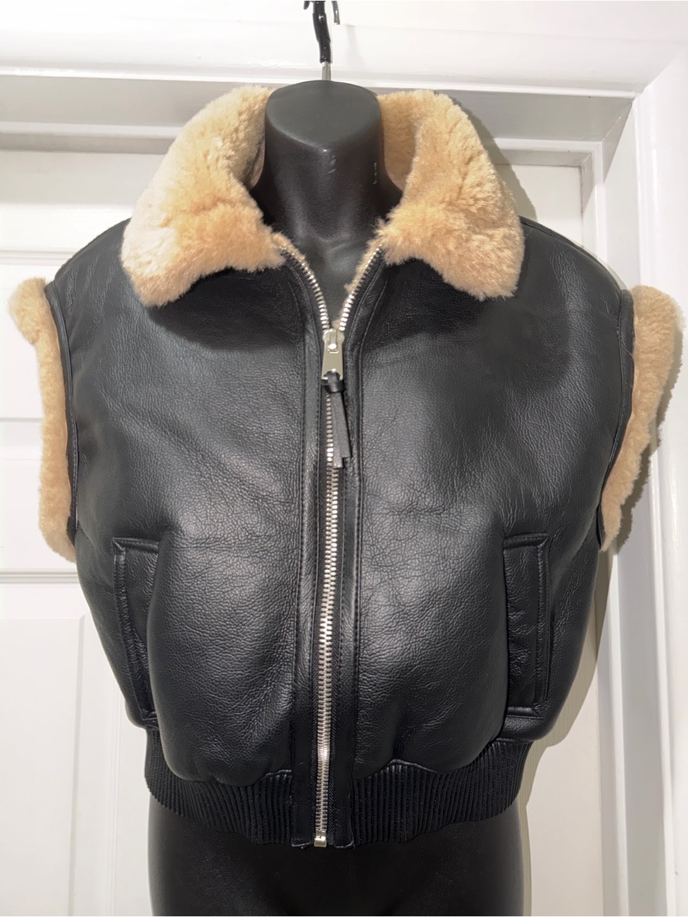New without tags Jason Wu Faux Leather Black Fur Vest Women size M medium